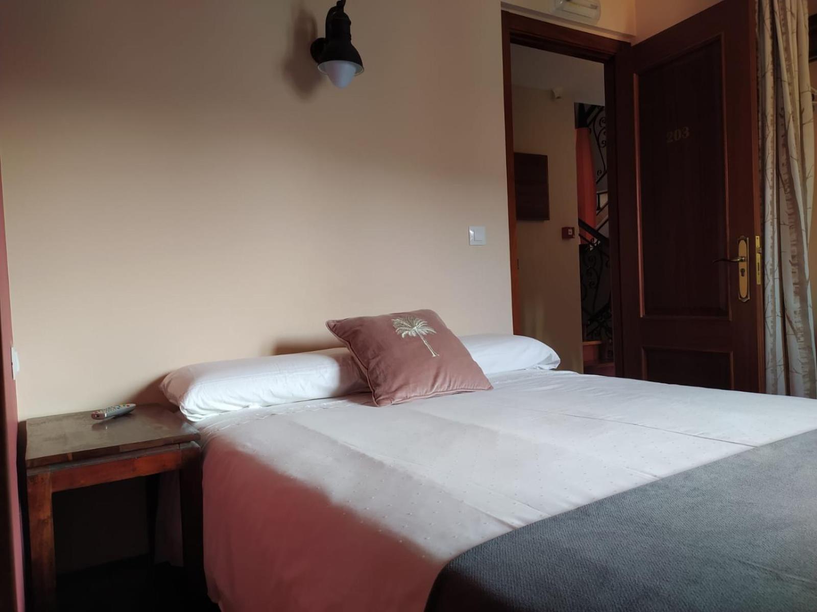 Hotel Cabo Ortegal Cariño Extérieur photo